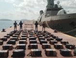 Autoridades aseguraron 39 bultos con paquetes que contenían aproximadamente mil 170 kilogramos de presunta droga.  ESPECIAL/Semar