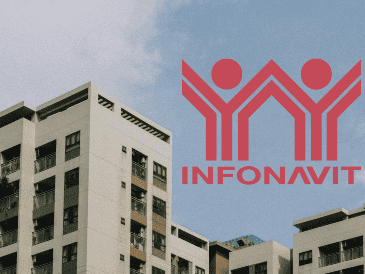 El Infonavit recomienda mantenerse informado sobre el estado del crédito. ESPECIAL/Canva