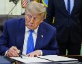 La orden ejecutiva de Trump llega en medio de un repunte de enfermedades prevenibles mediante vacunación como el sarampión. EFE/B. Cash