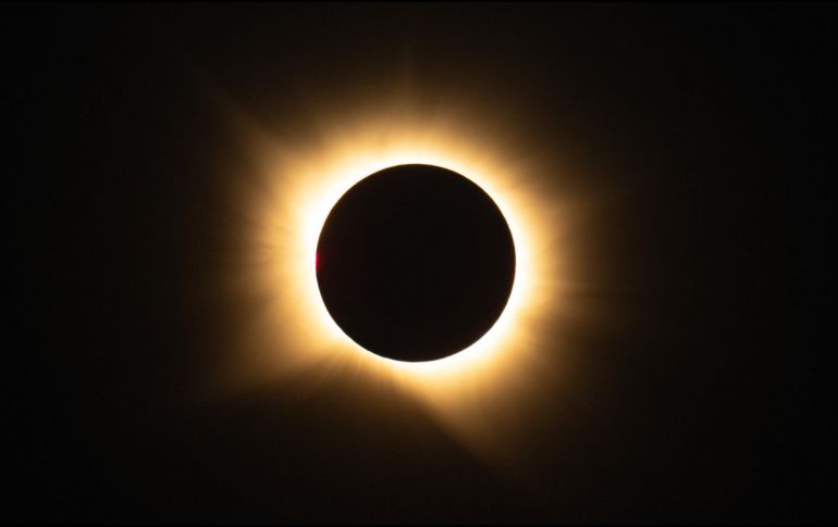 Este anochecer adelantado provocado por el eclipse solar fue un gran espectáculo mundial. ESPECIAL / NASA
