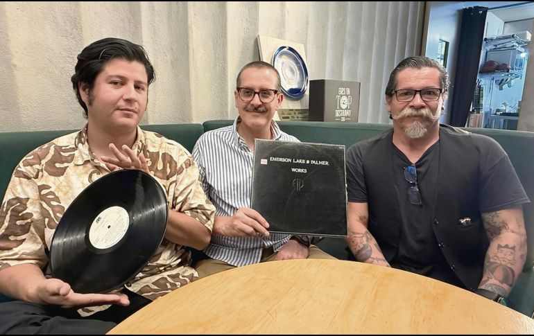 Héctor Castro, Marcos Fajardo y Luis Macías organizadores y participantes de Vinylmania. EL INFORMADOR/ H. Navarro