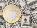 La divisa local alcanzó un nuevo mínimo anual impulsada por el debilitamiento global del billete verde y un entorno de menor aversión al riesgo. ESPECIAL/Canva