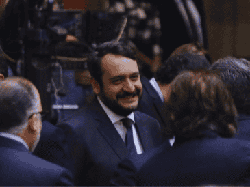 La jefa de Gobierno, Clara Brugada, expresó su respaldo a Andrés Manuel López Beltrán, hijo del expresidente López Obrador. AFP / ARCHIVO