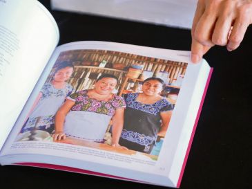 El libro “Cocina Tradicional Mexicana. Quince años como Patrimonio Cultural Inmaterial de la Humanidad” reúne textos de 28 especialistas, entre cocineras tradicionales y chefs. ESPECIAL