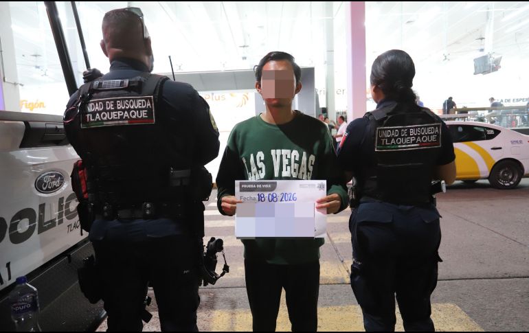 El joven de 20 años, con ficha de búsqueda vigente en San Luis Potosí, fue localizado en la Nueva Central Camionera de Guadalajara. ESPECIAL.