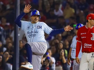Batazos oportunos de Alex Mejía mantuvieron a Jalisco en la pelea, y en extra innings lograron la remontada. CORTESÍA/Charros de Jalisco