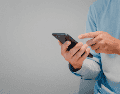 Descarga la aplicación oficial Jalisco Alerta en tu celular para recibir notificaciones de Protección Civil. ESPECIAL/Canva