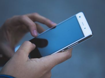 Como parte del proceso de conexión y desconexión, más de dos millones 350 mil líneas que fueron suspendidas en este bloque se reactivaron. ESPECIAL/PEXELS