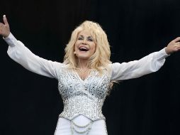 En 1993 Dolly Parton realizó un cameo interpretándose a sí misma en 