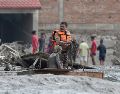 Las recientes inundaciones en Nepal han dejado al menos 98 muertos y casi 400 desaparecidos. EFE/N. Shrestha