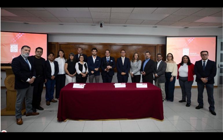 La convocatoria del Premio Jalisco de Periodismo 2026 permanecerá abierta hasta el 16 de octubre con las categorías de noticia, crónica, entrevista, fotoperiodismo y reportaje. ESPECIAL