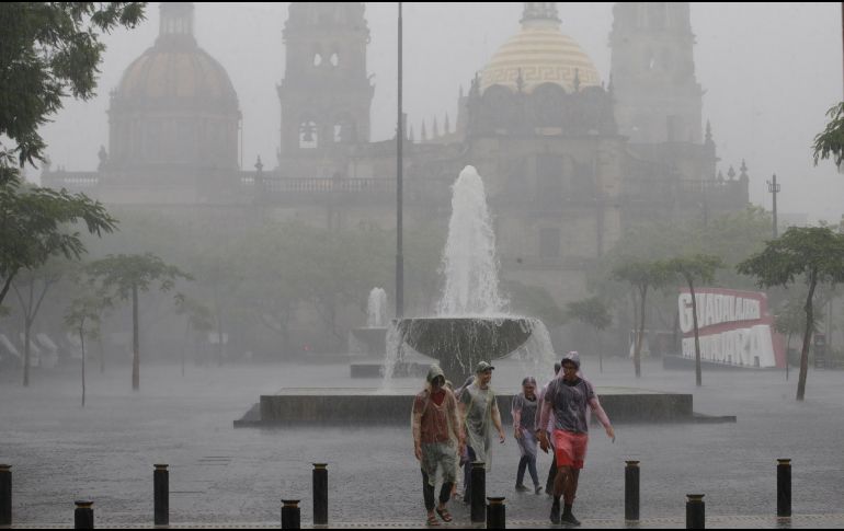 Temporal de lluvias podría extenderse hasta finales de año, afirma especialista