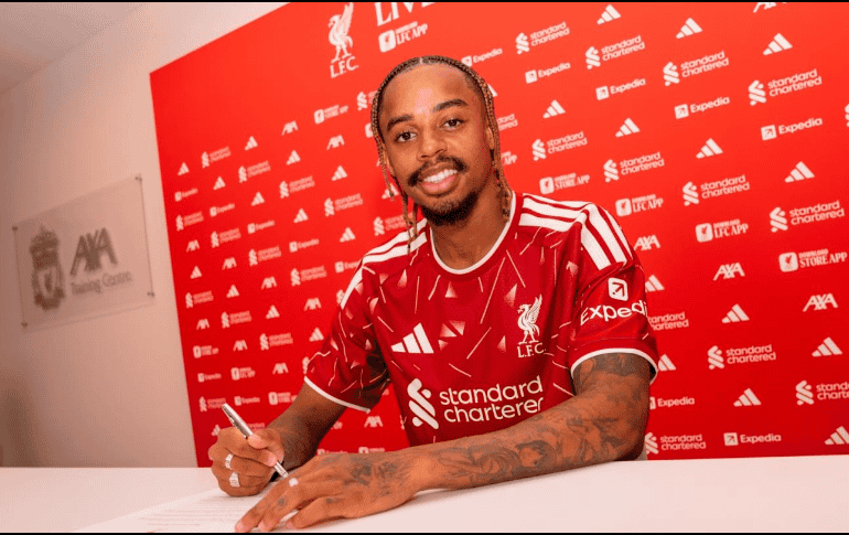 Liverpool tiene reemplazo para Salah; el joven Barcola llega como el fichaje más caro de la historia del club. ESPECIAL / Liverpool