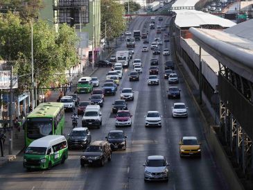 El programa Hoy No Circula se aplica de las 5:00 a las 22:00 horas en todas las alcaldías de la Ciudad de México y en tres zonas conurbadas del Estado de México. SUN/C. Mejía