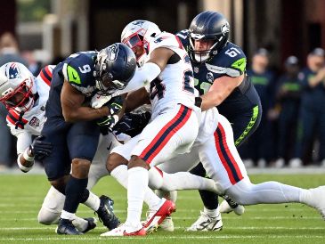 Seahawks y Patriots inauguran la temporada de la NFL con una reedición del último Super Bowl, en busca de imponer condiciones desde el primer partido. AFP.