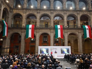 La Mandataria Federal destacó avances en materia de seguridad, salud, educación, vivienda y economía. EFE/S. Gutiérrez
