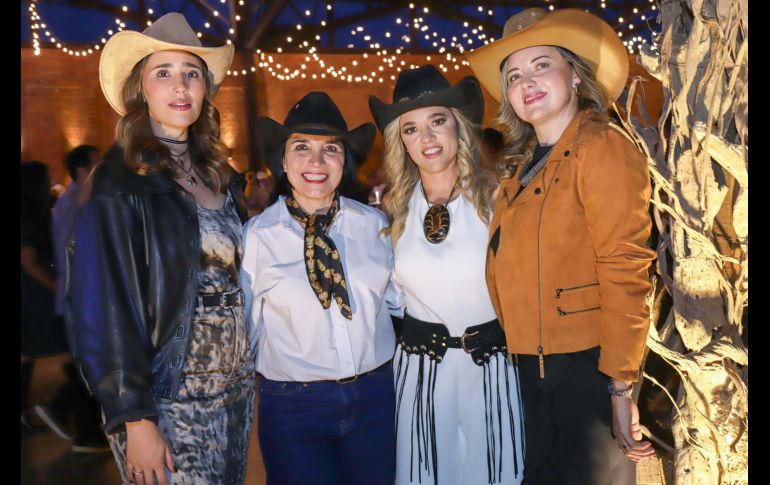 María Paula Hernández, Antonieta O’Farrill, Marcela Karter y Angie Sánchez. GENTE BIEN JALISCO / Aniversario 6.5 de Elite Last Mile Industrial Parks