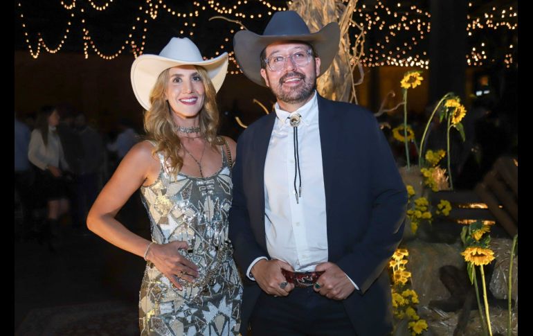 Linda Fernanda Ruiz y Esteban Alzati. GENTE BIEN JALISCO / Revista del 4 de septiembre 2026