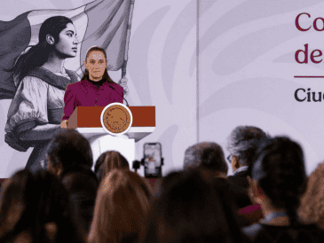 La Presidenta indicó que México mantiene acuerdos con los países centroamericanos receptores y que los consulados permanecen atentos para asistir a los connacionales cuando llegan. ESPECIAL/Presidencia de México
