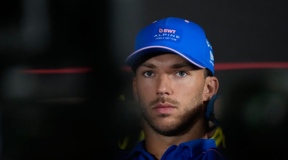 Pierre Gasly fue uno de varios pilotos sancionados en el GP de Mónaco en junio pasado por exceso de velocidad en el carril de boxes. AP / L. Bruno