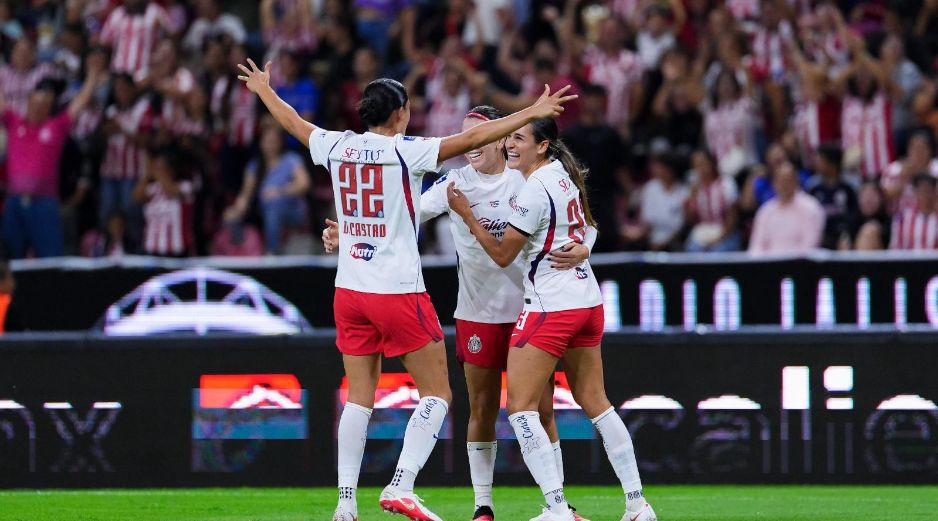 Alicia Cervantes fue una de las grandes protagonistas de la noche al firmar un doblete, mientras que Jasmine Casarez y Denise Castro completaron la goleada. IMAGO7