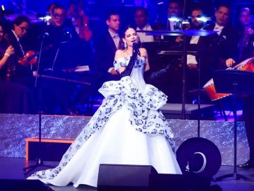 La cantante interpretó algunos de sus temas más conocidos y clásicos de la música mexicana ante el público tapatío. EL INFORMADOR/ J. Acosta