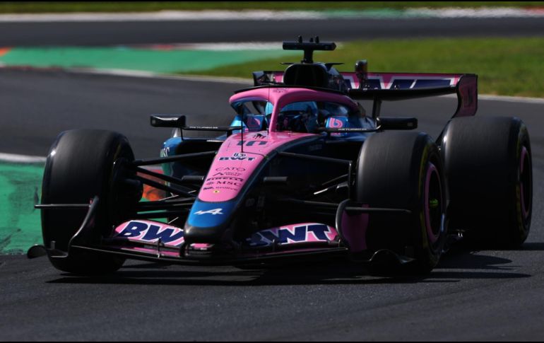 Pierre Gasly sorprendió en la clasificación del GP de Italia y consiguió su primera pole position en F1, apenas cinco años después de conquistar en el mismo circuito su primera victoria en la máxima categoría. EFE / A. Szylagyi