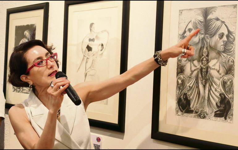 AVELINA LéSPER. Avelina Lésper. Curadora de la muestra “El arte de la canción”. CORTESÍA