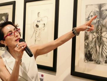 AVELINA LéSPER. Avelina Lésper. Curadora de la muestra “El arte de la canción”. CORTESÍA