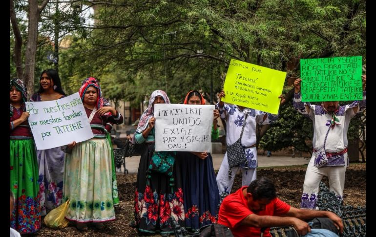 Los manifestantes aseguraron que los habitantes enfrentan intimidaciones y retenes de grupos armados cuando recorren la sierra. EL INFORMADOR/A. Navarro