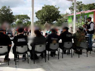 La mesa se instaló esta tarde en Tateikie, en el municipio de Mezquitic, para reunirse con las autoridades tradicionales. ESPECIAL