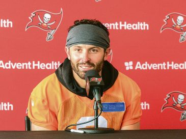 Baker Mayfield. Los Buccaneers mantienen su confianza en el quarterback con un nuevo acuerdo de tres años y 165 millones de dólares. AFP