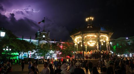 La celebración del Día de Independencia se realizará en Plaza Liberación, mientras el protocolo oficial será en Palacio de Gobierno. EL INFORMADOR • J. ACOSTA.