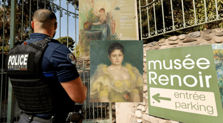 Dos de las obras robadas fueron encontradas abandonadas en el jardín del museo. EFE / S. NOGIER / CANVA