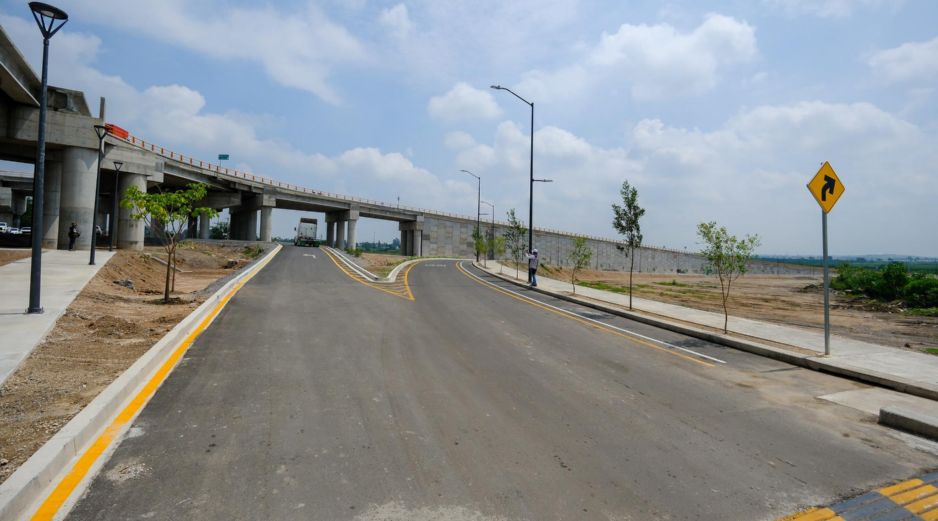  Inauguran la vialidad El Cuervo-Chulavista en Tlajomulco con una inversión de 290.7 millones de pesos para mejorar la movilidad de 250 mil personas. CORTESÍA.