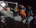 En videos virales se aprecia la embarcación completamente envuelta en llamas. EFE/Guardia Costera de Filipinas