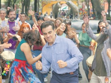 Adrián Uribe da vida a “Juan Pablo”, un hombre atrapado en la rutina. CORTESÍA