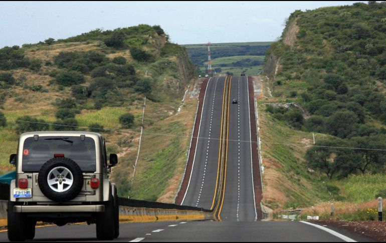 La intervención de la carretera busca mejorar la conexión hacia la región de Los Altos y favorecer el crecimiento de actividades industriales, agropecuarias y comerciales. EL INFORMADOR/Archivo