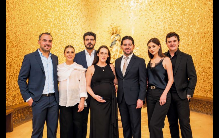 Luis Alberto Jiménez, Ana Pau Luna, Pepe Castellanos, Ceci Salas, Arturo Villaseñor, Ana María Villegas & Polo Ortiz. GENTE BIEN JALISCO / S. Camarena