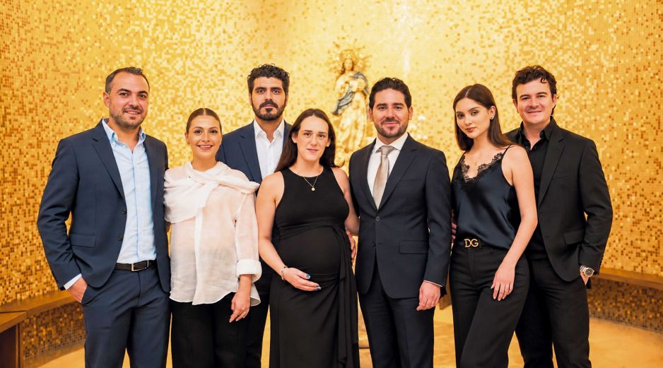 Luis Alberto Jiménez, Ana Pau Luna, Pepe Castellanos, Ceci Salas, Arturo Villaseñor, Ana María Villegas & Polo Ortiz. GENTE BIEN JALISCO / Revista del 11 de septiembre 2026