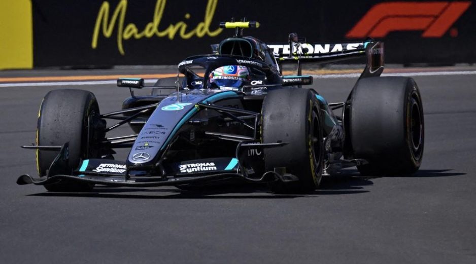 El piloto italiano de Mercedes, Kimi Antonelli, cerró al frente el primer día de actividades del Gran Premio de España 2026 de Fórmula 1. AFP / Anadolu