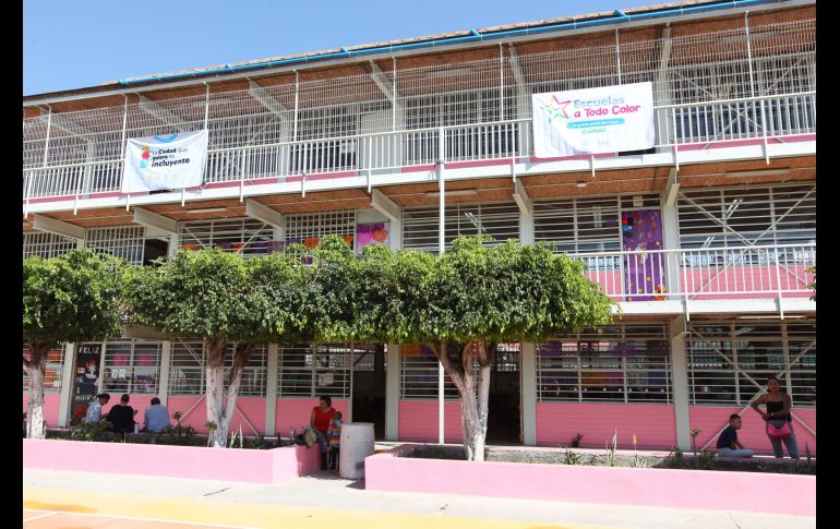 Descubre qué estados disfrutarán de un megapuente de cinco días por las Fiestas Patrias y cómo aplicará el calendario de la SEP para el resto de las escuelas en México. EL INFORMADOR/ARCHIVO