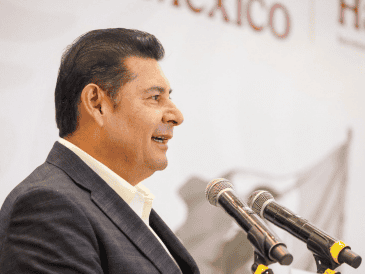 En un mensaje difundido en sus redes sociales, Armenta señaló que su atención está concentrada en sus responsabilidades al frente del Estado. FACEBOOK / ALEJANDRO ARMENTA