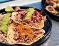 La comida típica de estas fechas se caracteriza en varios casos por un alto contenido de grasas y azúcares. EL INFORMADOR / ARCHIVO