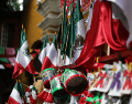 Para complementar la celebración, es fundamental considerar el impacto de nuestras compras, lo ideal es consumir y apoyar negocios mexicanos. CANVA