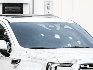 La camioneta fue interceptada por sujetos armados que dispararon en múltiples ocasiones contra la unidad antes de darse a la fuga con rumbo desconocido. EL INFORMADOR/ARCHIVO