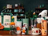 La cadena implementa una estrategia especial para la esperada llegada de los productos de Peanuts al país. ESPECIAL/STARBUCKS.
