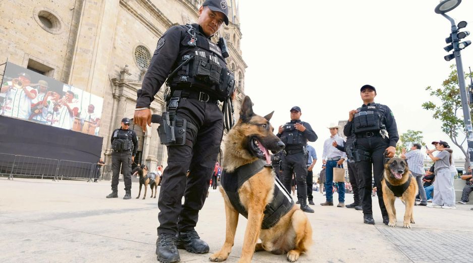 Tres mil 700 elementos municipales y estatales resguardaron las celebraciones del 15 de septiembre en el Centro de Guadalajara.  ESPECIAL
