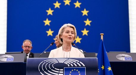Ursula Von der Leyen no hizo ninguna referencia a los juegos en línea ni a los chatbots de IA, pero el proyecto de ley se aplicará tanto a las redes sociales como a los asistentes de inteligencia artificial, los chatbots y los juegos en línea. AFP / J. C. Verhaegen