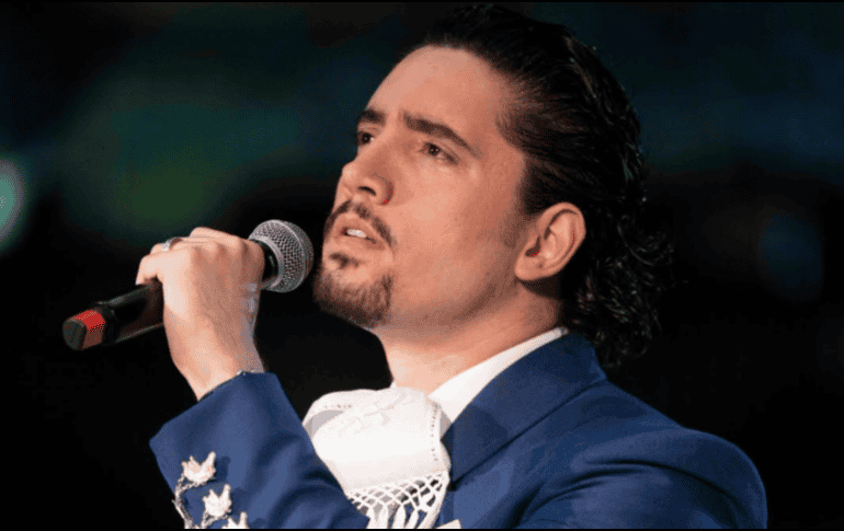 Tras darse a conocer su hospitalización, el cantante recibió numerosas muestras de cariño y preocupación por parte de sus seguidores. FACEBOOK / ALEX FERNÁNDEZ